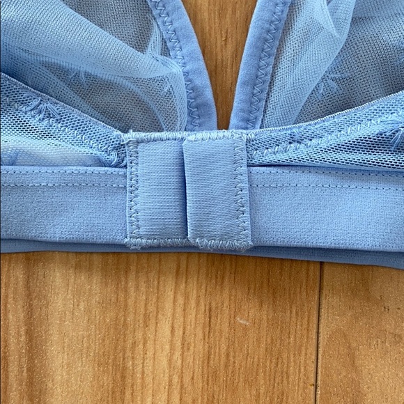 Madewell Embroidered Mesh Ruffle Eden Bralette. - Picture 7 of 8